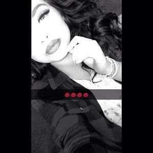 Meet your Posher, Carina